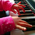 ディアピアノ教室では正しい手の形でレッスン